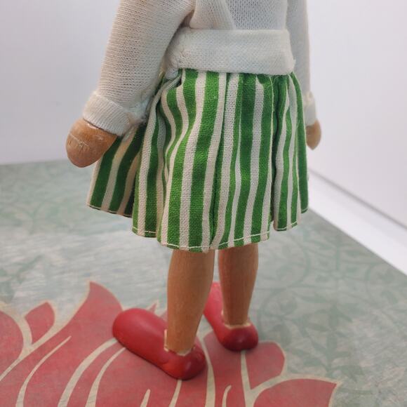Vintage Polish Wooden Peg Doll 1950s Hat Skirt Jointed Collectible Doll 7 Inch - Picture 6 of 11